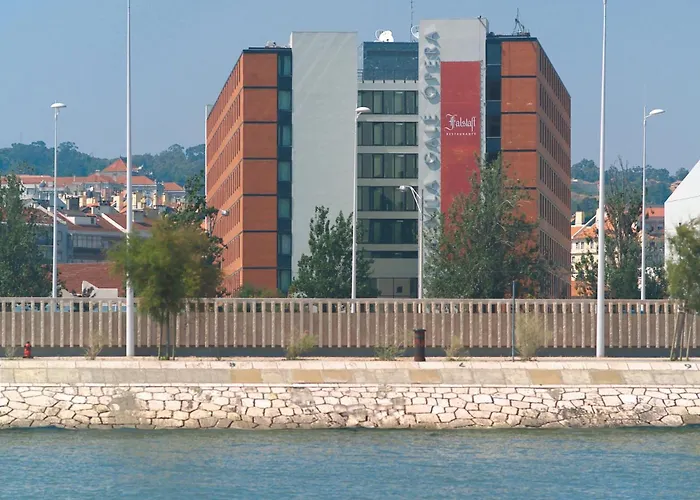 Отель Gale Opera